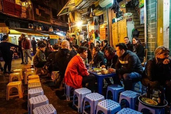Tình yêu qua mạng: Câu chuyện của chị An và anh David và Hotspot Matrix